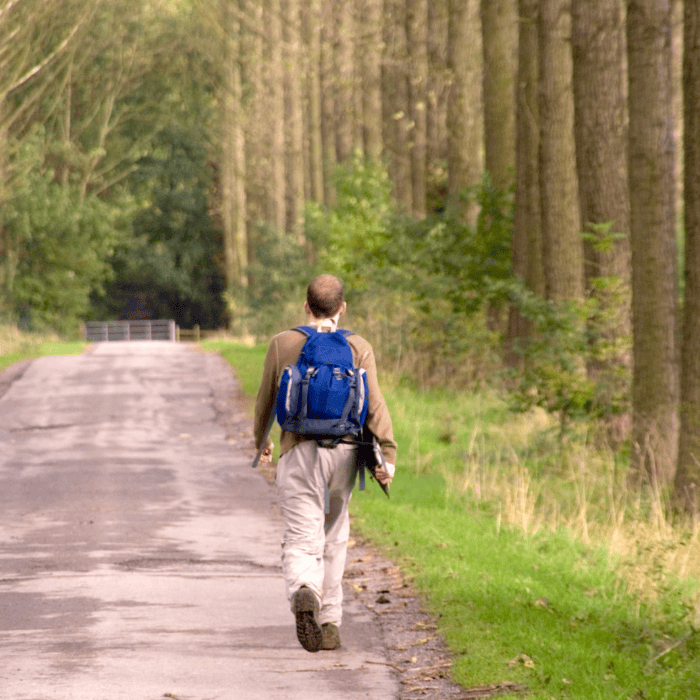 Representação visual da jornada do Holy Spirit, conectando pessoas à fé.