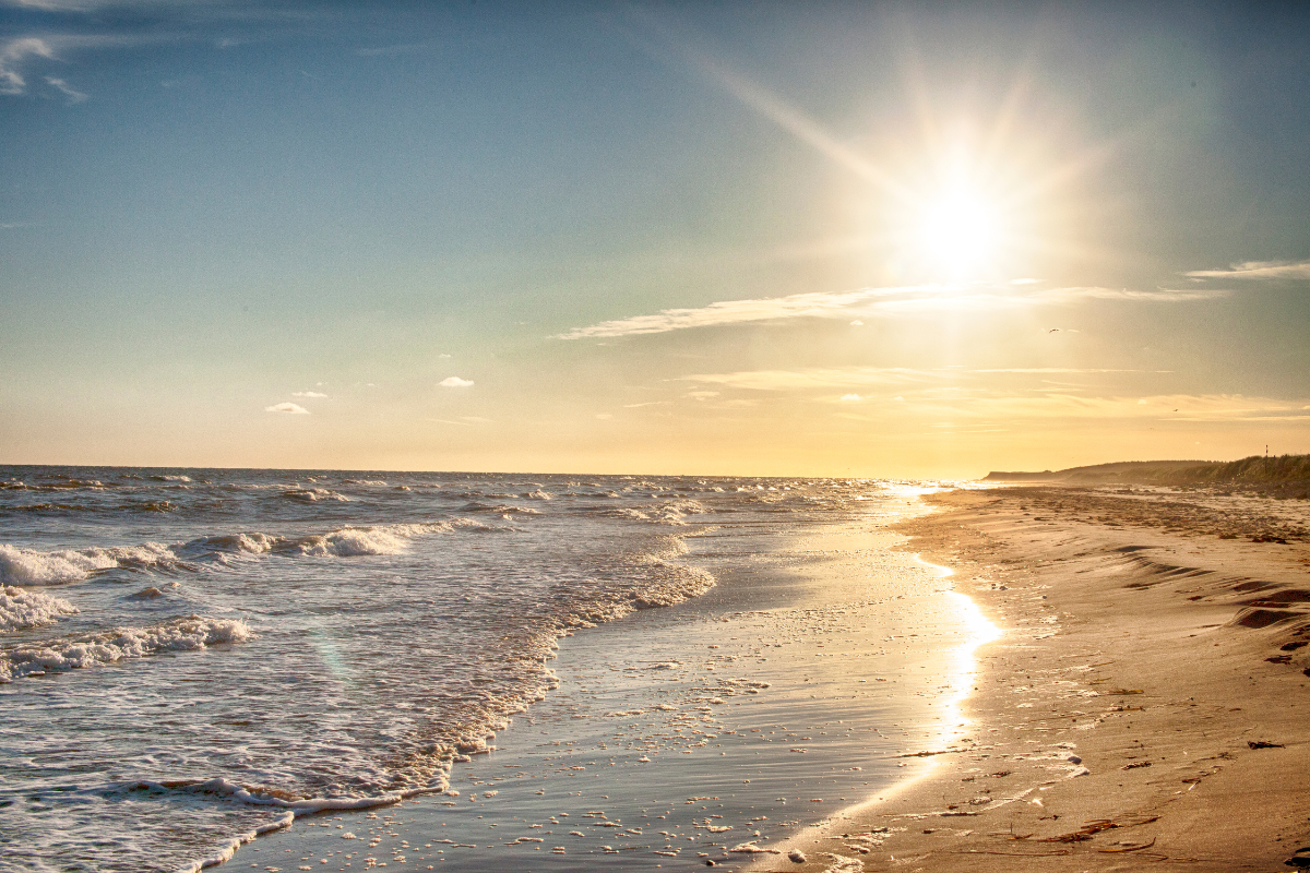 Meditação sobre a fonte de força e capacitação em Cristo para enfrentar os desafios da vida.