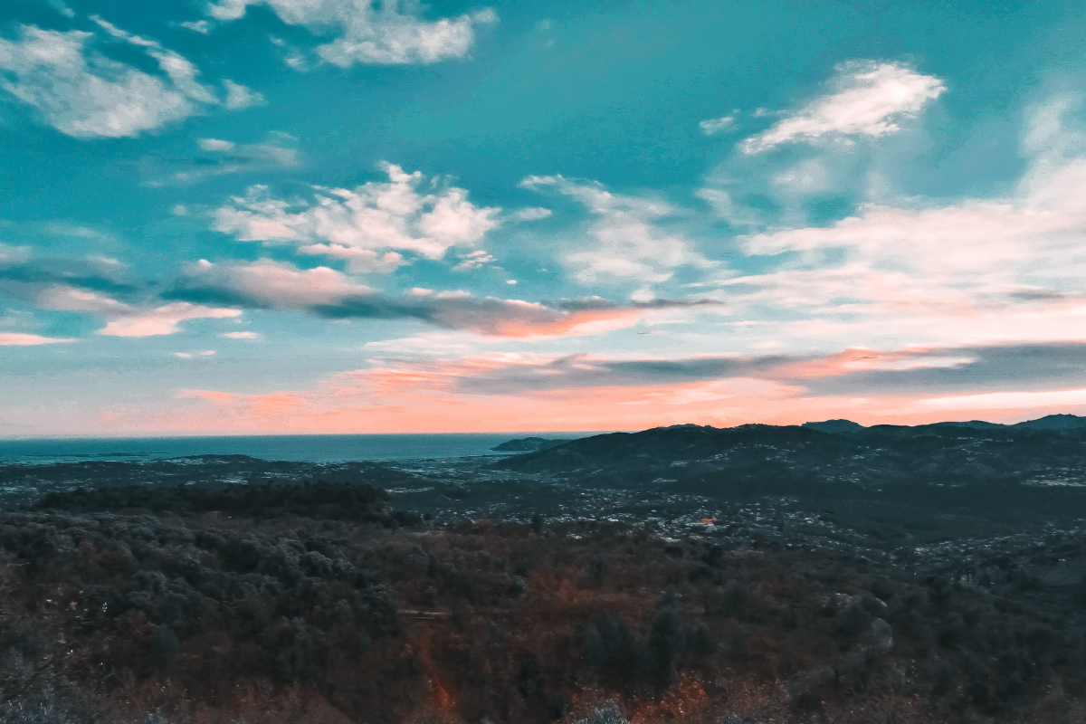Uma jornada de fé e confiança em Deus, que é a fonte inabalável de toda esperança em tempos de incerteza.